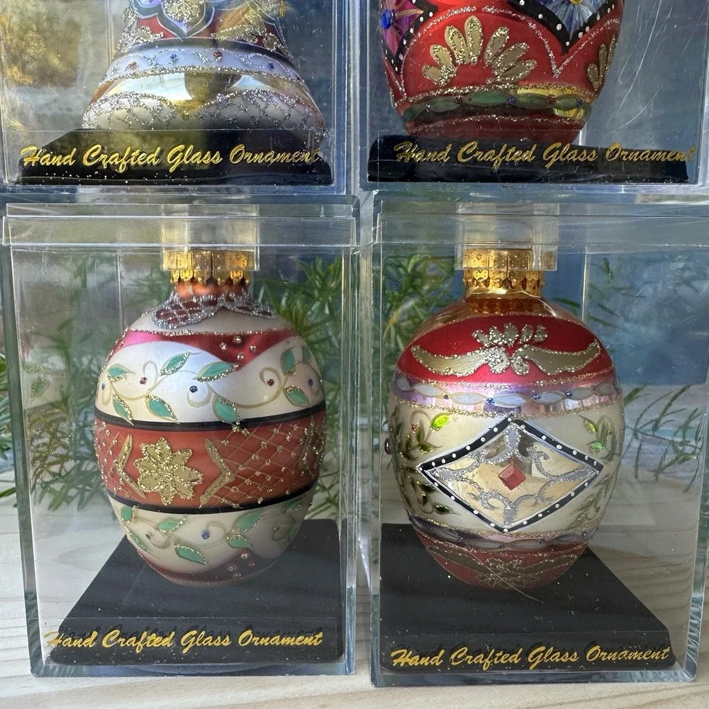 Designers Studio LTD‎ Series 3.5 Inch Handcrafted Christmas 4 Glass Ornaments